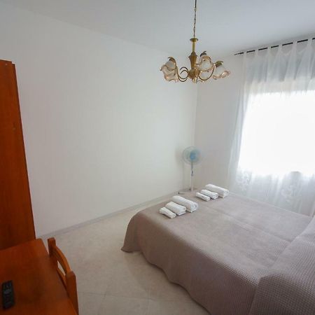 Casa Vacanze L'Orizzonte Aparthotel วาลเดอรีส ภายนอก รูปภาพ