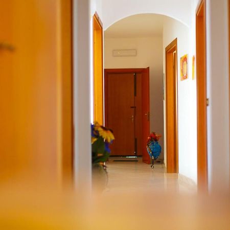 Casa Vacanze L'Orizzonte Aparthotel วาลเดอรีส ภายนอก รูปภาพ