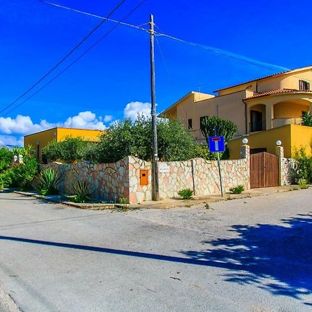 Casa Vacanze L'Orizzonte Aparthotel วาลเดอรีส ภายนอก รูปภาพ