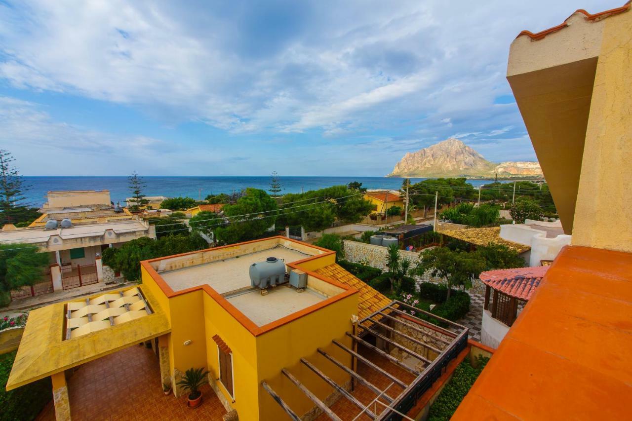Casa Vacanze L'Orizzonte Aparthotel วาลเดอรีส ภายนอก รูปภาพ