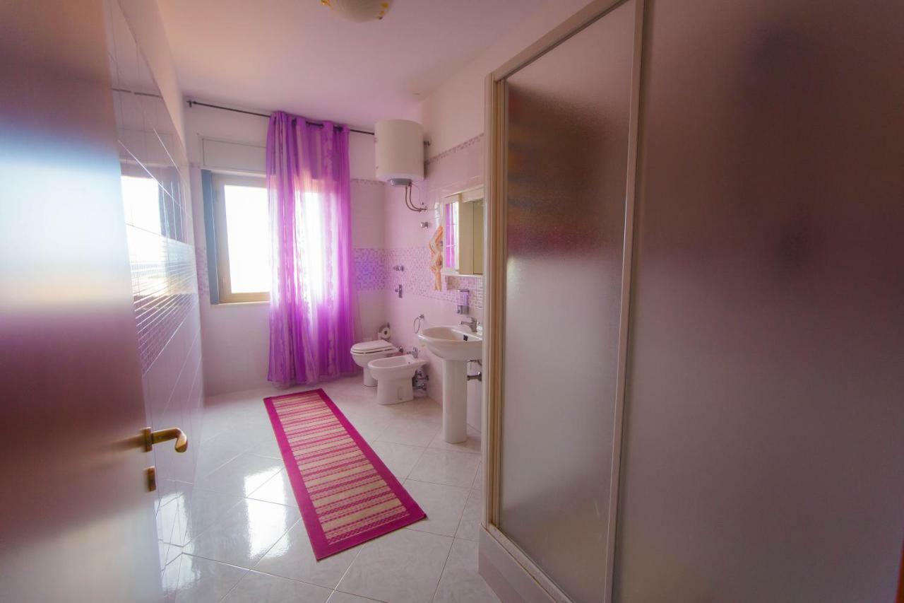 Casa Vacanze L'Orizzonte Aparthotel วาลเดอรีส ภายนอก รูปภาพ