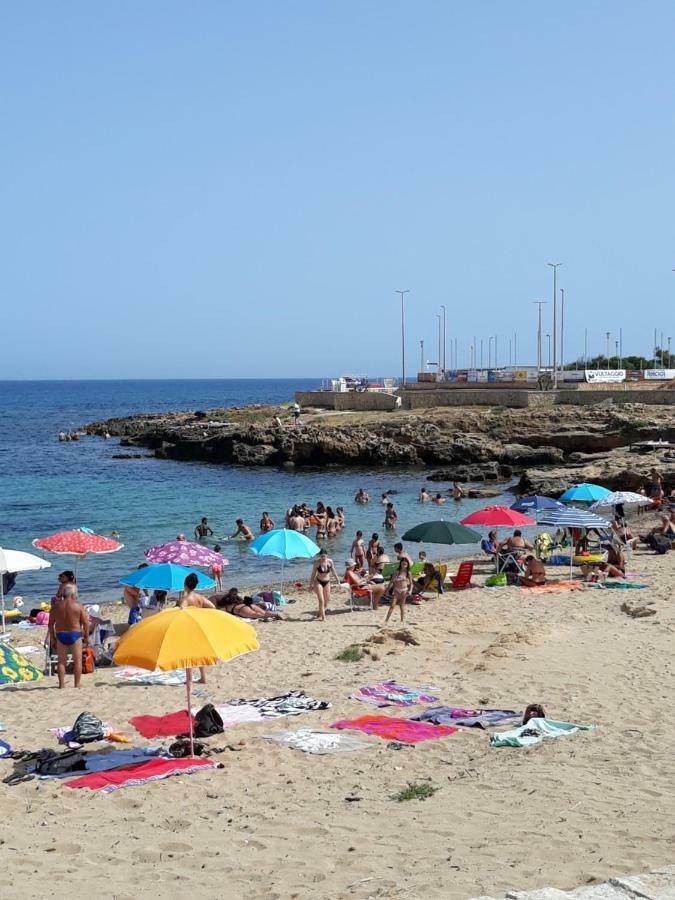 Casa Vacanze L'Orizzonte Aparthotel วาลเดอรีส ภายนอก รูปภาพ