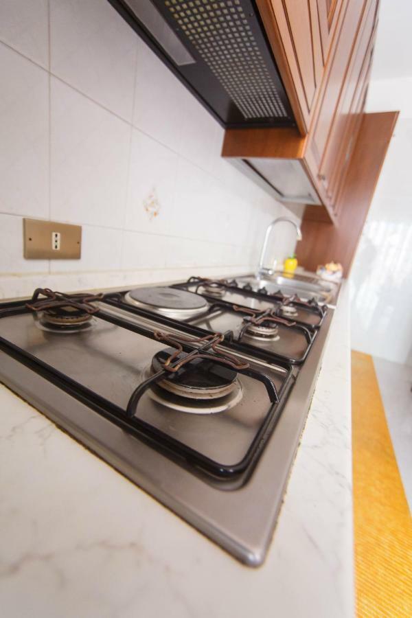 Casa Vacanze L'Orizzonte Aparthotel วาลเดอรีส ภายนอก รูปภาพ